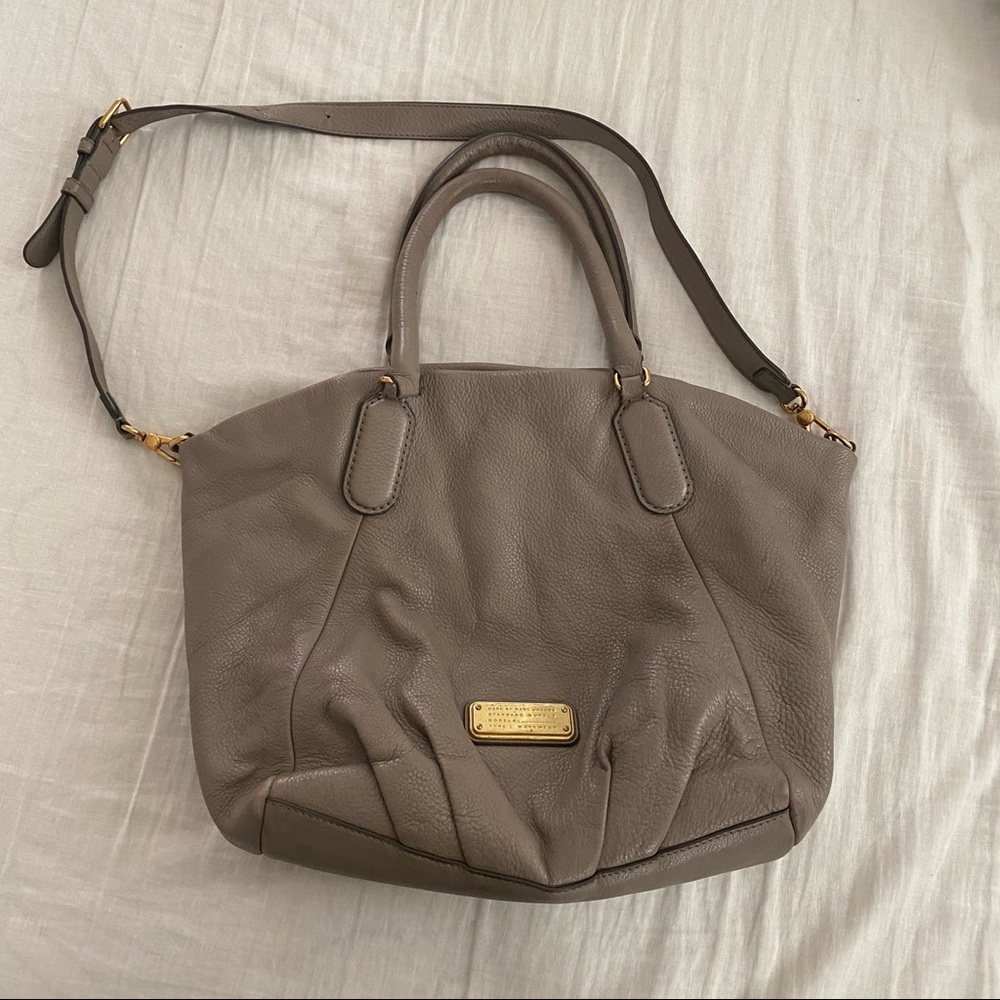 SOLD Marc Jacobs Q Fran Taupe leather tote bag - Picture 3 of 13
